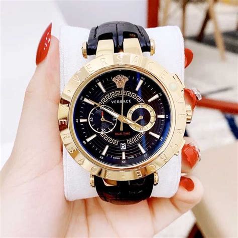 phân biệt đồng hồ versace chính hãng|dong kho Versace.